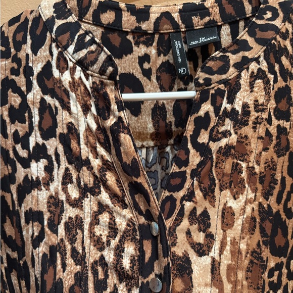 New Directions Brown and Black Leopard 3/4 Sleeve Notched Collar Blouse Size 1X - Picture 9 of 9
